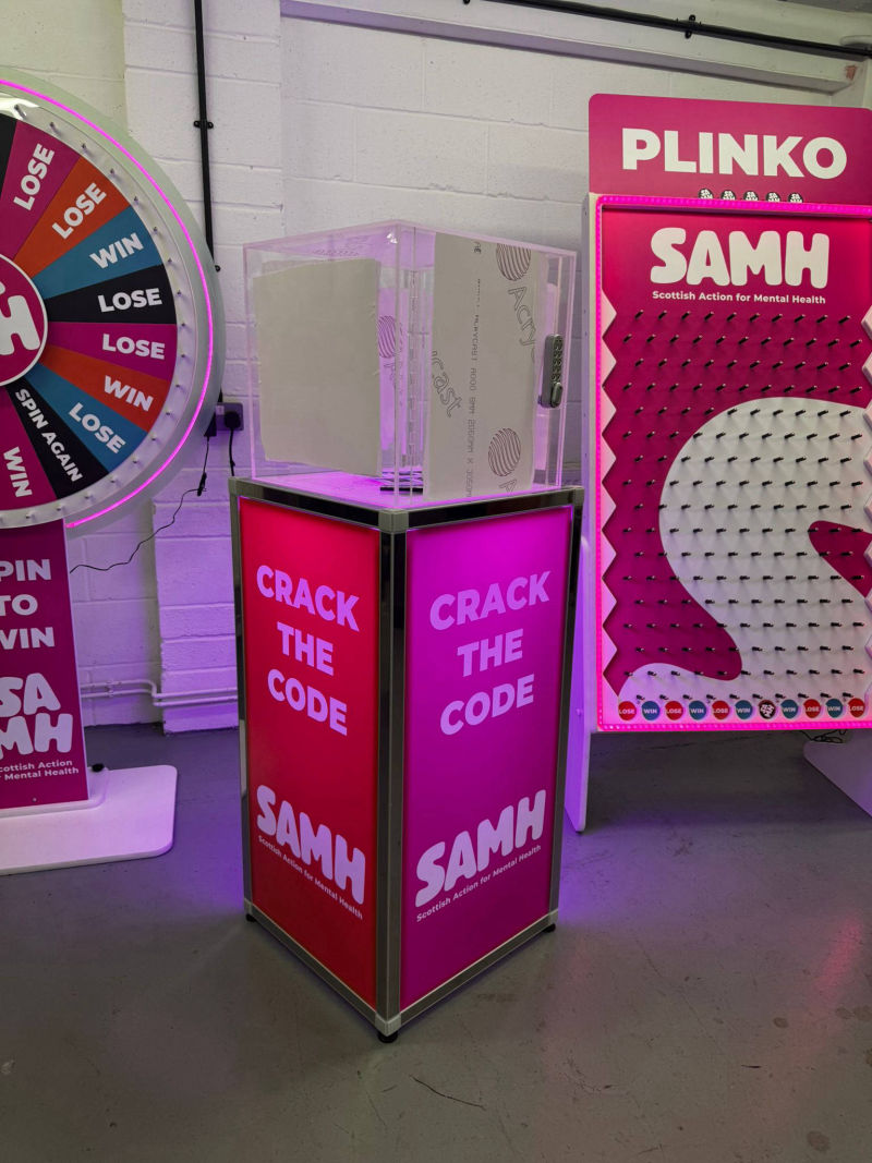 crack the code safe cracker game hire