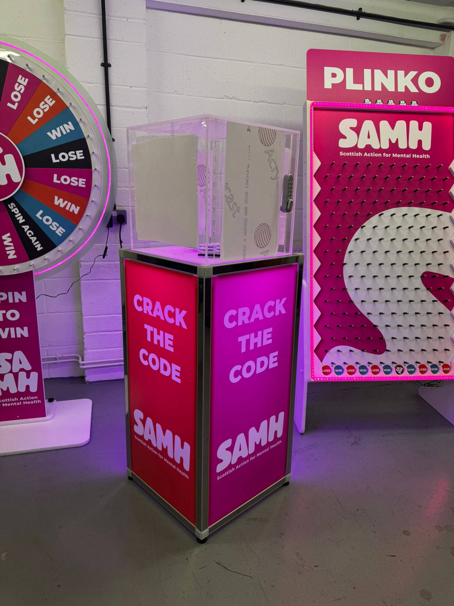 crack the code safe cracker game hire