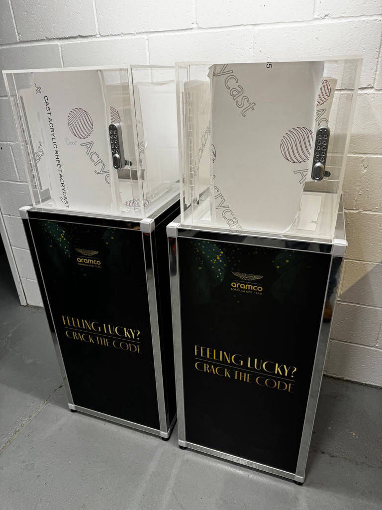 Promotional prize safe game