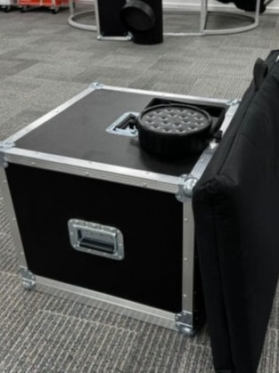 Flight cases for gold bar challenge games