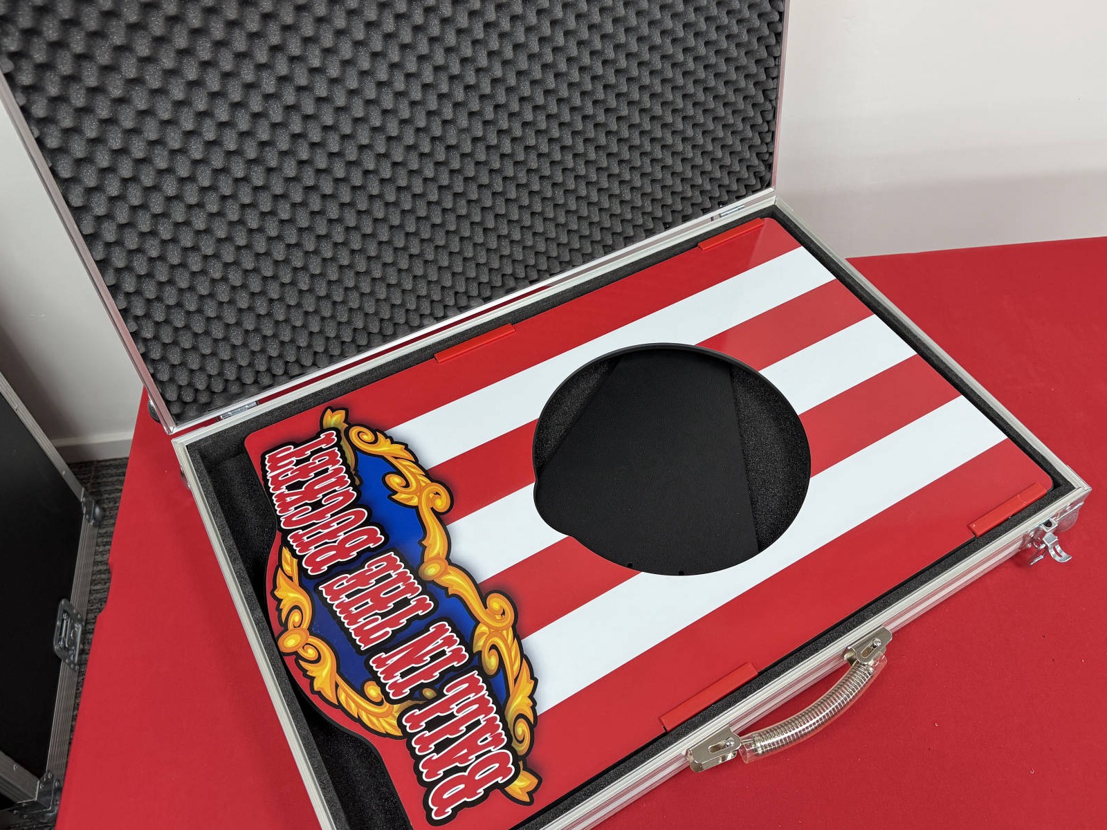 Side stall game flight cases