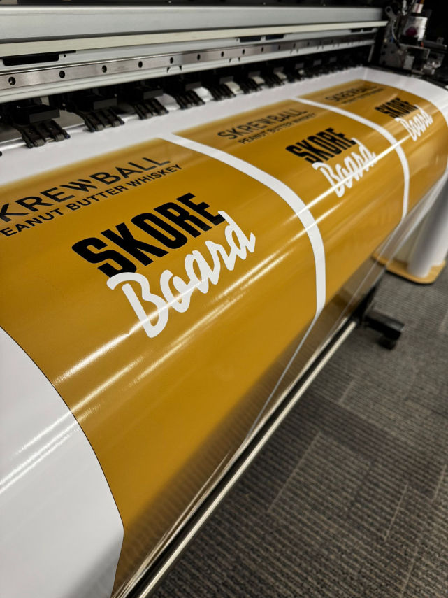 Quick change footpool branding