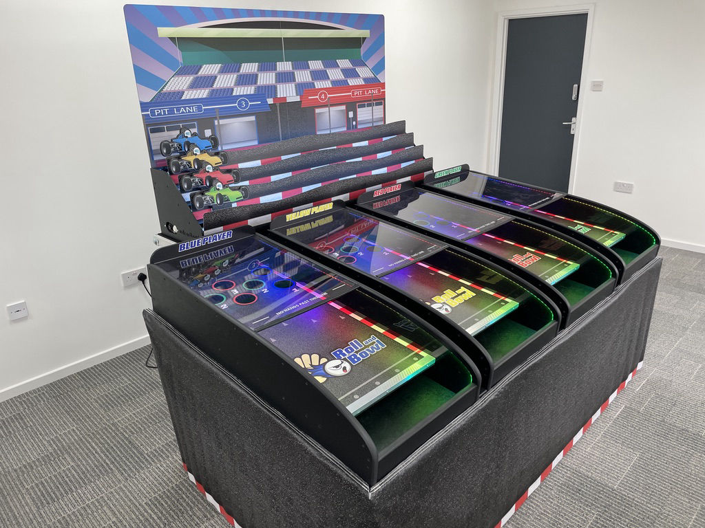 Roll & Bowl Motorsport theme 