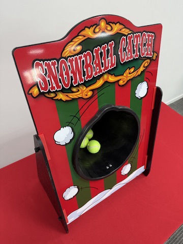 Snowball catch carnival side stall games