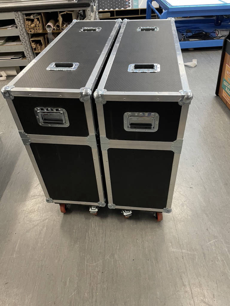 Flight cases for whack a mole games