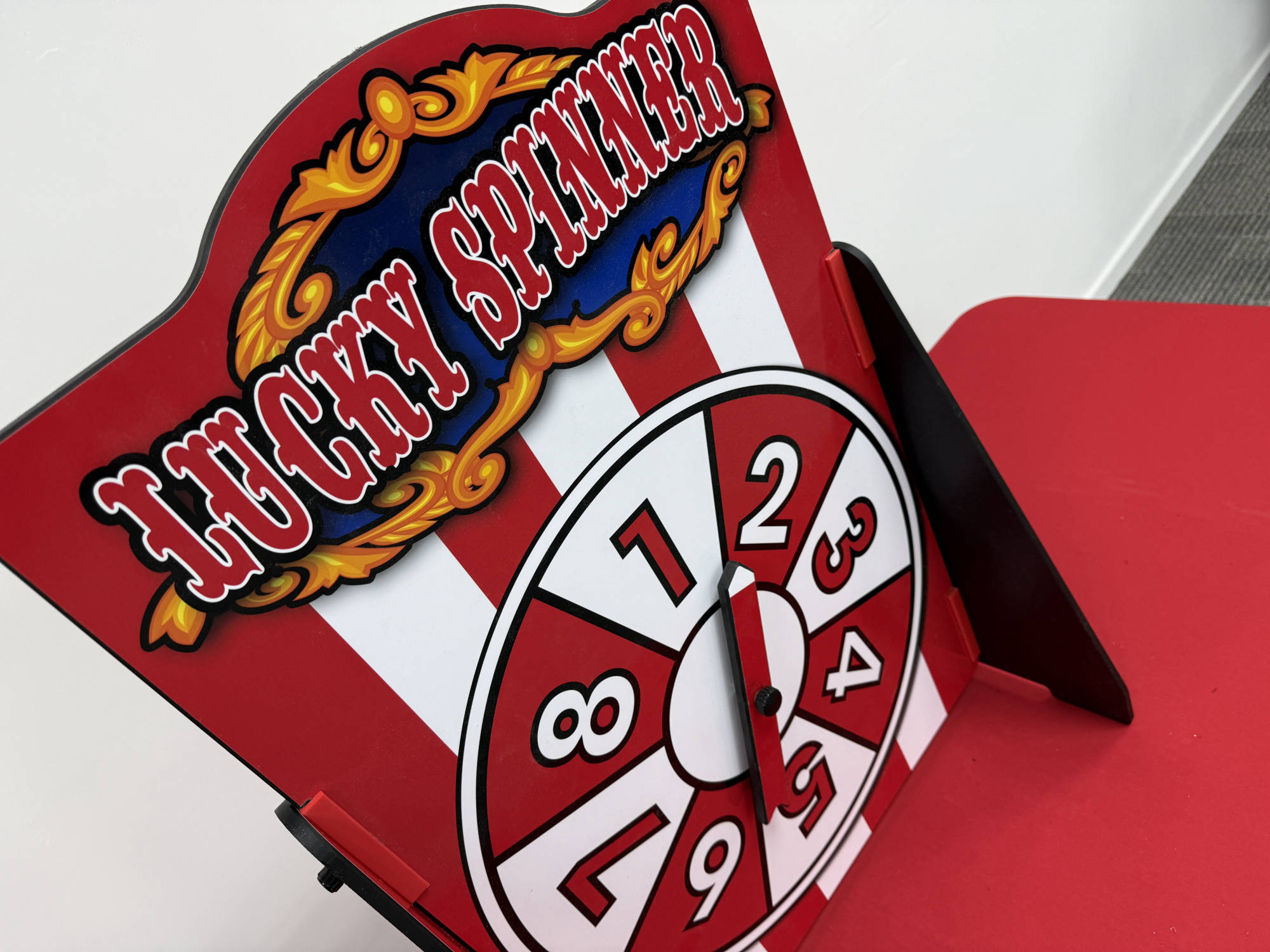 Lucky spinner carnival games