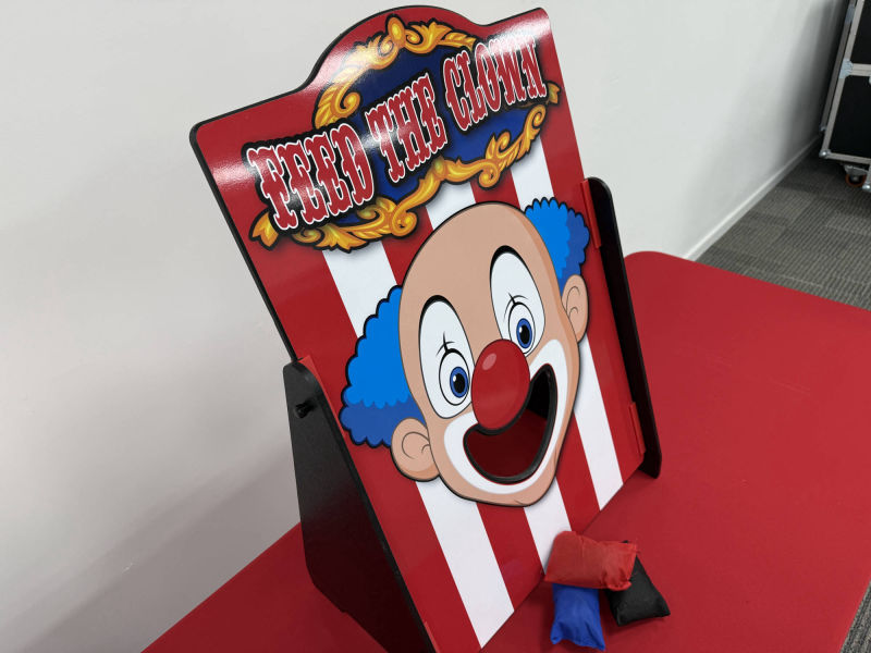 Feed the clown carnival games