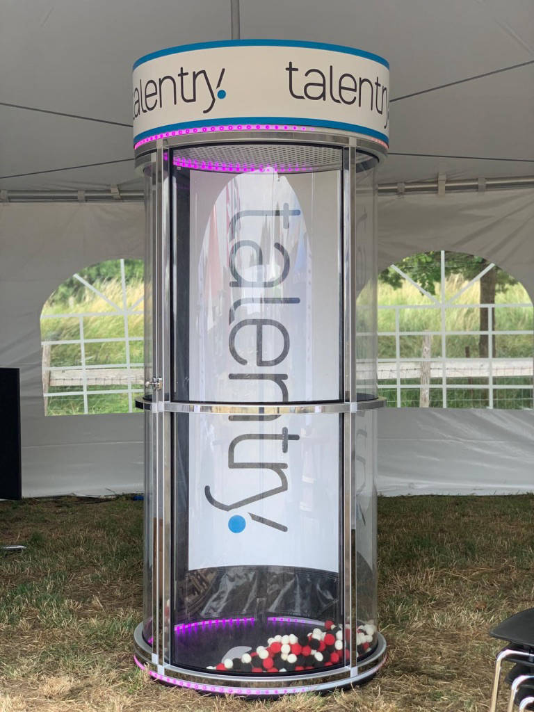 Grab a grand cash cube game for sale and hire