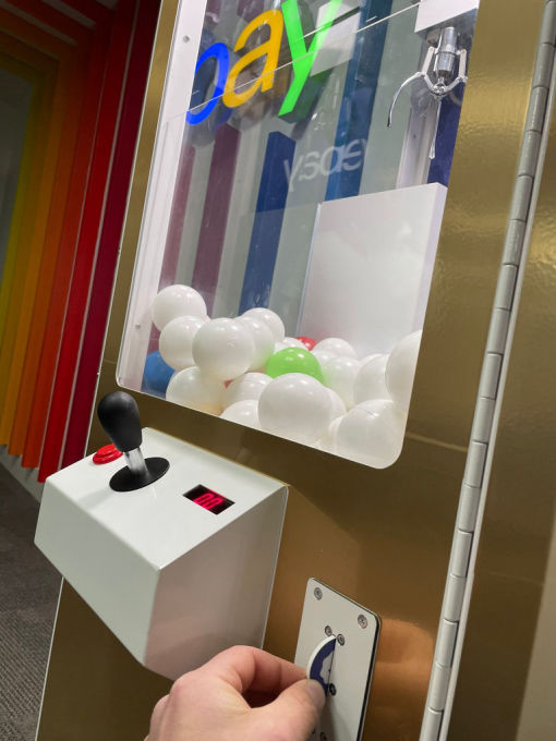 Ratio programmer for prize cranes