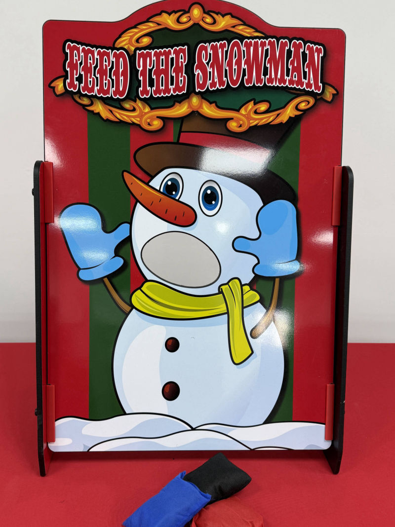 Feed the snowman side stall
