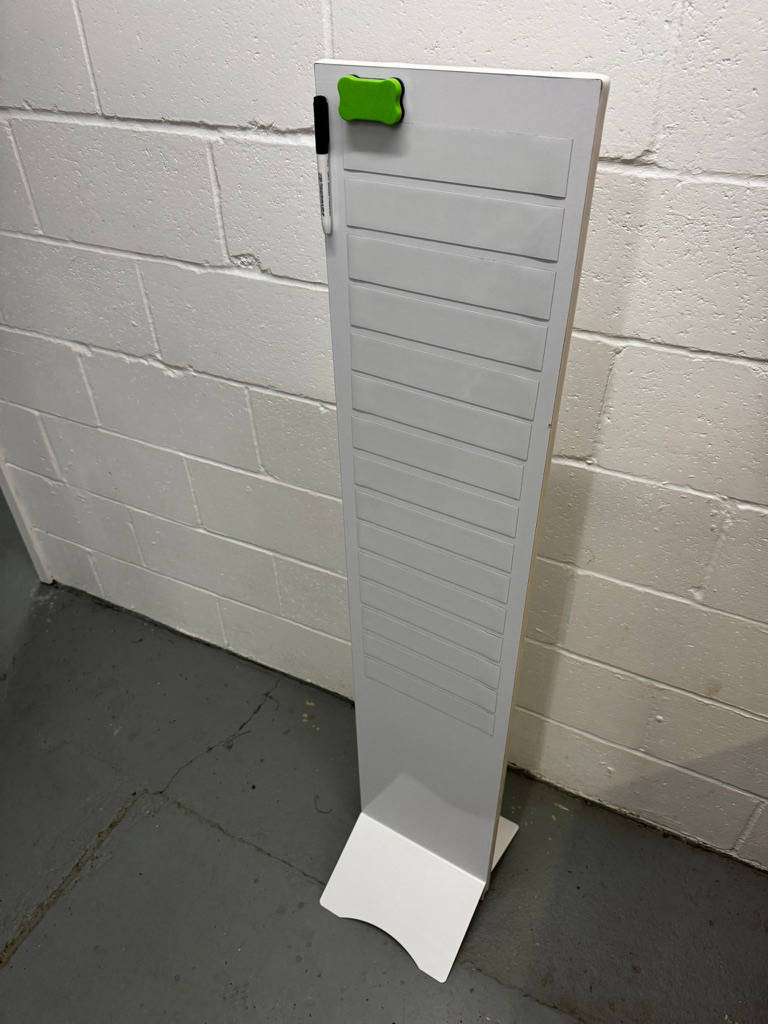 Magnetic top laps board